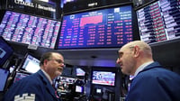Wall Street cae por tensión en Medio Oriente y alza del petróleo