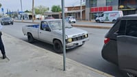 Repartidor de agua choca camioneta familiar en el bulevar Ejército Mexicano