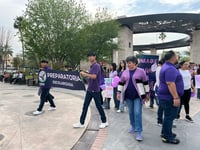 Estudiantes del CEUC realizan marcha pacífica en Monclova por el Día Internacional de la Mujer