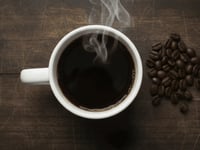 Médicos explican qué le pasa a tu cuerpo si tomas café con el estómago vacío