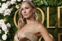 Repetirá Nikki Glaser al frente de los Golden Globes