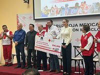 Gobierno de Monclova entrega donativo a Cruz Roja para fortalecer programas sociales