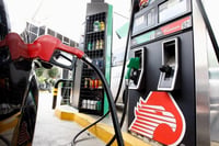 Sheinbaum: gasolina en México baja 3% tras acuerdo de precio
