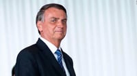 Hospitalizan a Jair Bolsonaro por broncoaspiración pulmonar