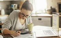 La falta de educación financiera frena la planeación del retiro femenino