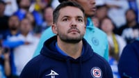 Larcamón revela cuándo regresa Kevin Mier a la portería de Cruz Azul