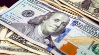 Tipo de cambio se mantiene en 17.68 pesos por dólar