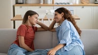 Señales de alerta que pueden indicar riesgo grave de salud en personas jóvenes