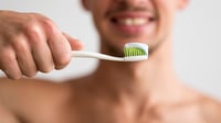 Cada cuánto cambiar tu cepillo de dientes: la regla de los tres meses que recomiendan