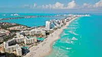 Anuncian cortes de energía en Cancún durante la 89 Convención Bancaria