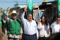 Alcalde Óscar Ríos inicia pavimentación en colonia Sarabia Nueva Rosita