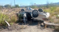 Muere sexagenario en volcadura sobre la carretera 30 en Nadadores