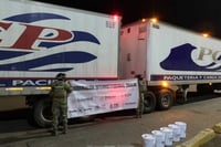 Marina asegura 100 litros de precursor químico en Sinaloa
