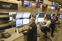 Wall Street abre al alza tras anuncio de tregua entre EU e Irán