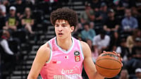 Karim López, mexicano, se declara elegible para el Draft NBA 2026