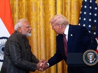 Modi y Trump conversan sobre seguridad en el estrecho de Ormuz
