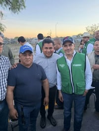 Los Menera y regidores de Piedras Negras se acercan al gobernador para exponer quejas contra el alcalde”
