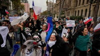 Santiago de Chile blindada ante protestas por alza de combustibles