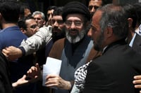Trump atribuye a la CIA informe sobre Mojtaba Jamenei y afirma es homosexual