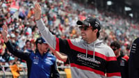 Checo Pérez finaliza 17° en su debut con Cadillac en Japón
