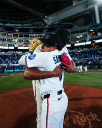 Sandy Alcántara lanza blanqueada con 93 pitcheos y Marlins vencen 10-0 a Medias Blancas