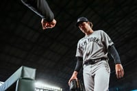 Cam Schlittler lanza 6.1 entradas en blanco con 7 ponches en victoria de Yankees