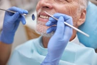 El cuidado dental puede ayudar a los pacientes con cirrosis a evitar el cáncer de hígado