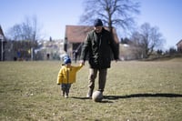Suiza expulsa a más de 100 ucranianos tras cambio en asilo
