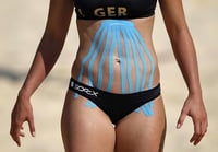 Cuestionan la eficacia de las famosas «vendas de colores» para el dolor muscular