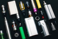 Una revisión de estudios alerta sobre el potencial cancerígeno de los cigarrillos electrónicos con nicotina