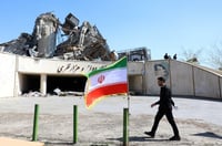 Irán rechaza propuesta de alto al fuego y mantiene tensión en Ormuz
