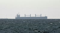 Tráfico en el estrecho de Ormuz alcanza su nivel más alto desde marzo