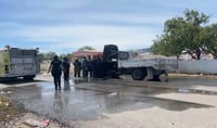 Incendio destruye camión materialista en Sabinas