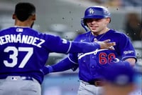 Dodgers aplastan 14-2 a Azulejos con cinco jonrones en Toronto