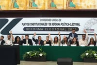 Avanza Plan B de Sheinbaum en comisiones; pasa al pleno este miércoles