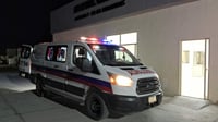Portón aplasta a niña de 12 años en Monclova
