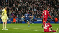 PSG deja en ventaja la eliminatoria tras superar 2-0 a Liverpool en casa