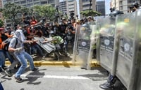 Protesta en Caracas termina en choques con Policía Bolivariana