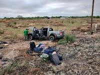 Muere mujer tras volcadura en la carretera estatal 34 de San Buenaventura