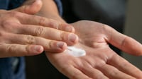 Las bajas temperaturas incrementan la sequedad en las manos