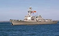 Buques de guerra de EU cruzan Estrecho de Ormuz tras tensión con Irán
