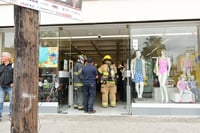 Simulacro de incendio moviliza a personal en tienda departamental