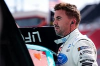 Frankie Muñiz sufre choque en NASCAR durante carrera
