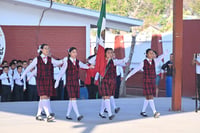 Regresan 73 mil alumnos a las aulas; dos escuelas en riesgo