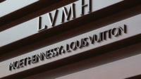 1. Ventas de LVMH caen 2% en moda por impacto de guerra en Medio Oriente