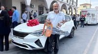 La suerte lo premia, gana automóvil del año por pagar 109 pesos de predial