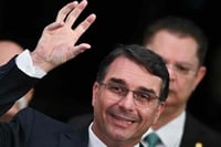 Corte de Brasil ordena investigar a Flávio Bolsonaro por calumnias contra Lula