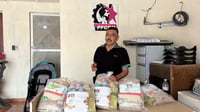 Frente Cardenista reparte ayuda alimentaria