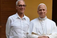 Amenaza de bomba en casa del hermano del papa León XIV activa a la policía de Chicago