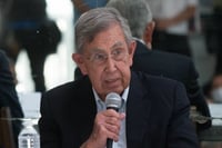 Cuauhtémoc Cárdenas asume presidencia honoraria en Comisión de Pemex
